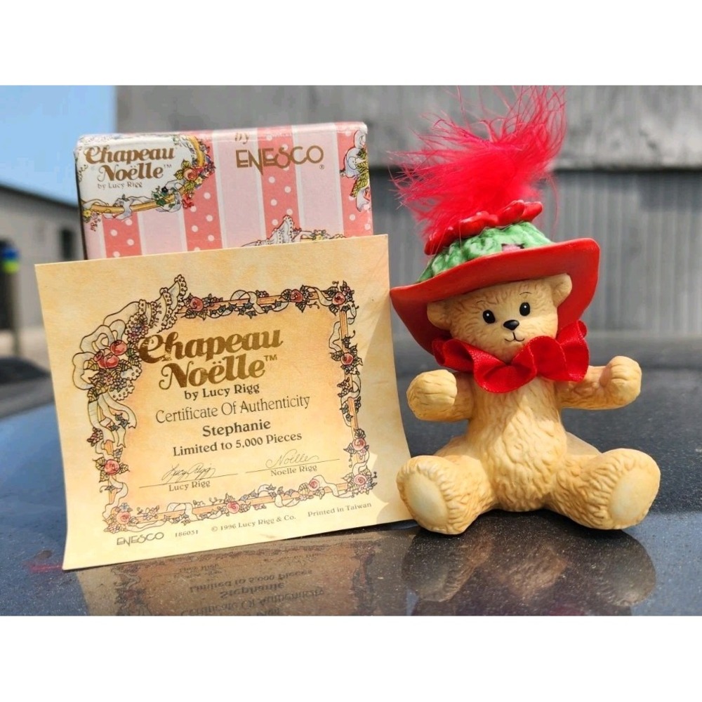 Enesco Chapeau‎ Noelle 186031 Stephanie Bear With Poinsettia Hat 1996 #3750/5000